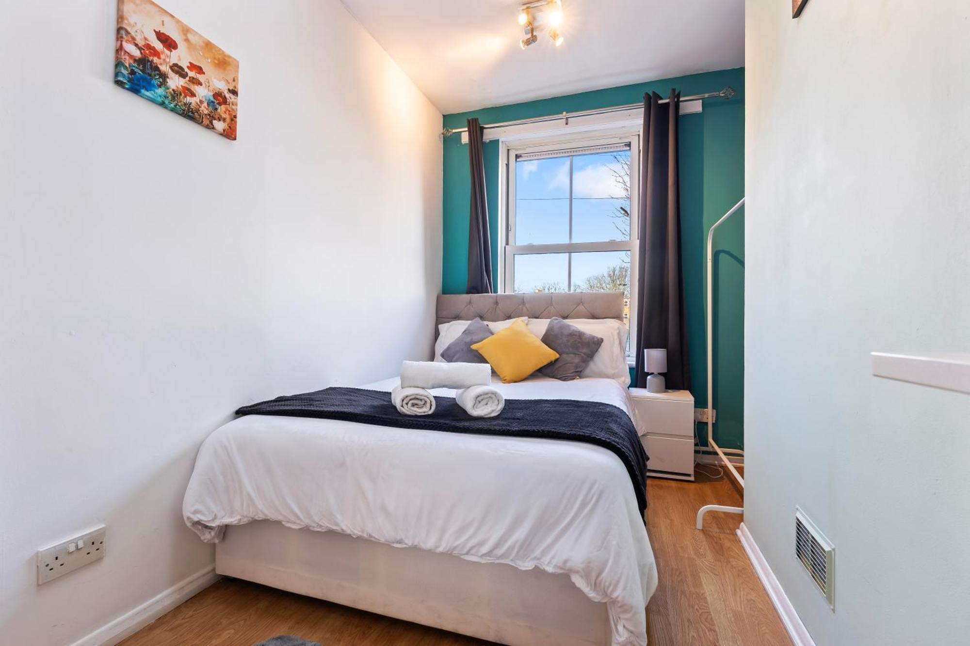 Comfy 4Br House Close To Subway London Exteriör bild