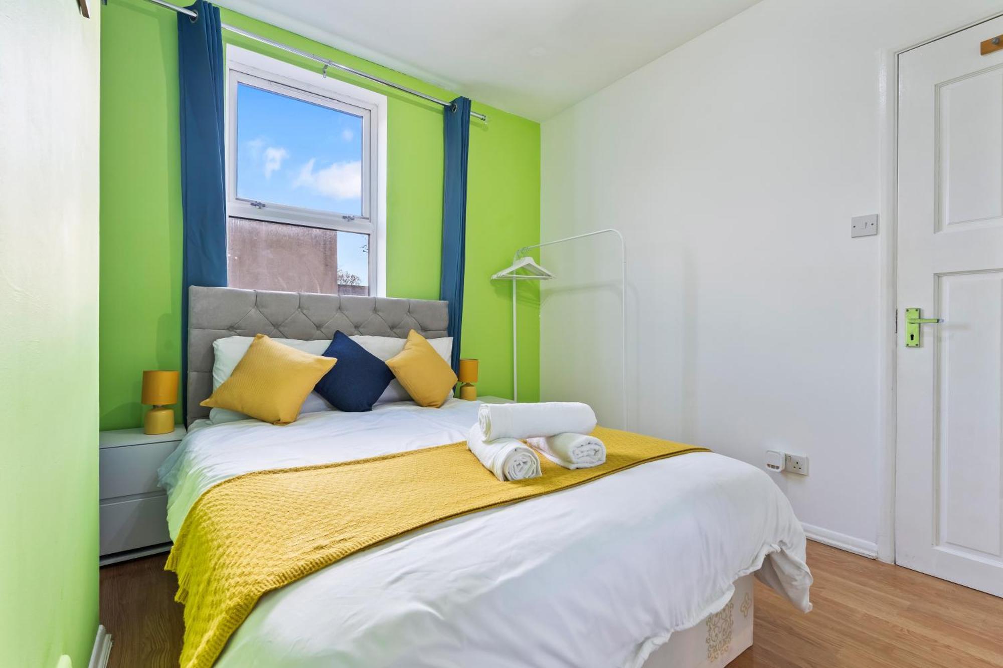 Comfy 4Br House Close To Subway London Exteriör bild