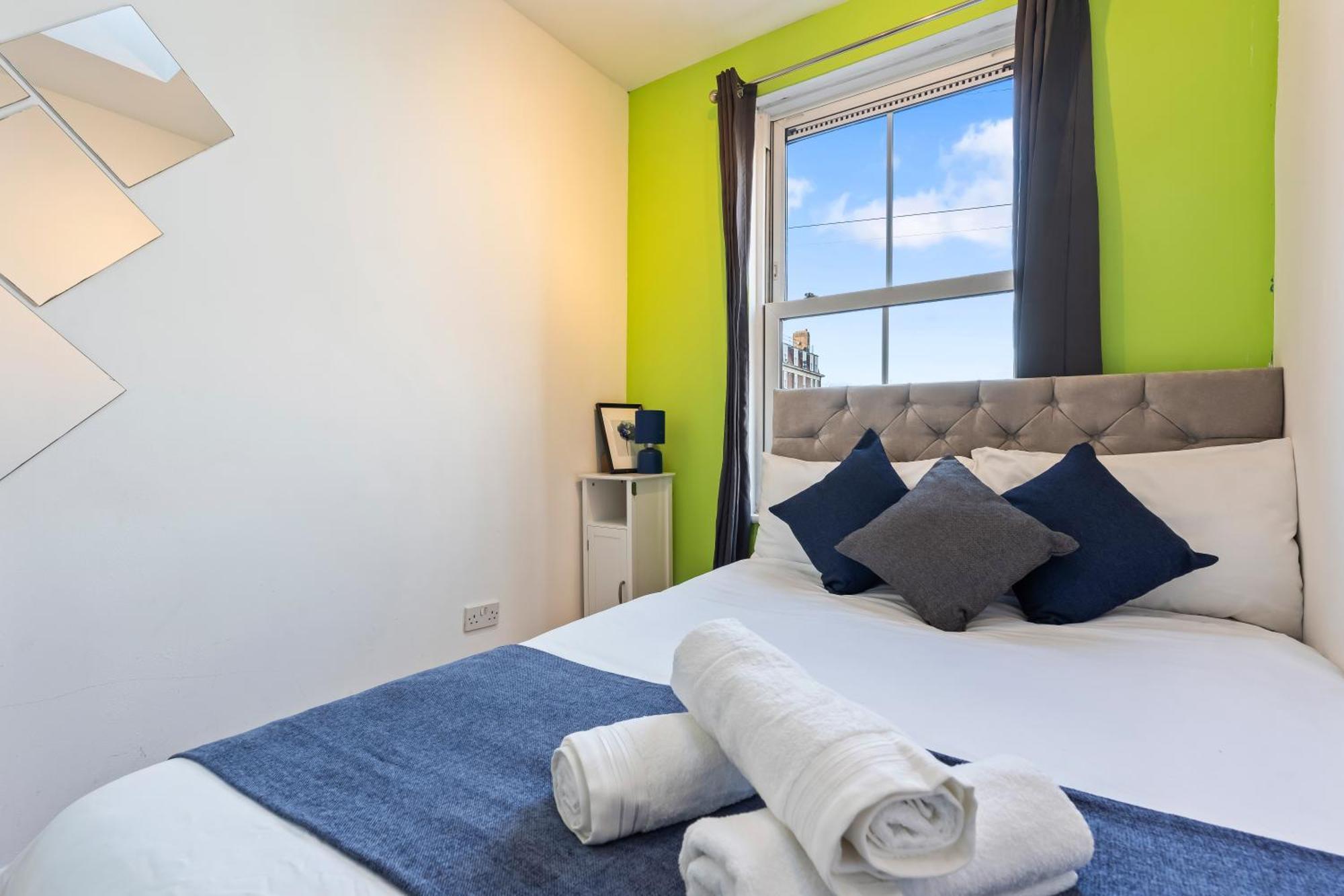 Comfy 4Br House Close To Subway London Exteriör bild