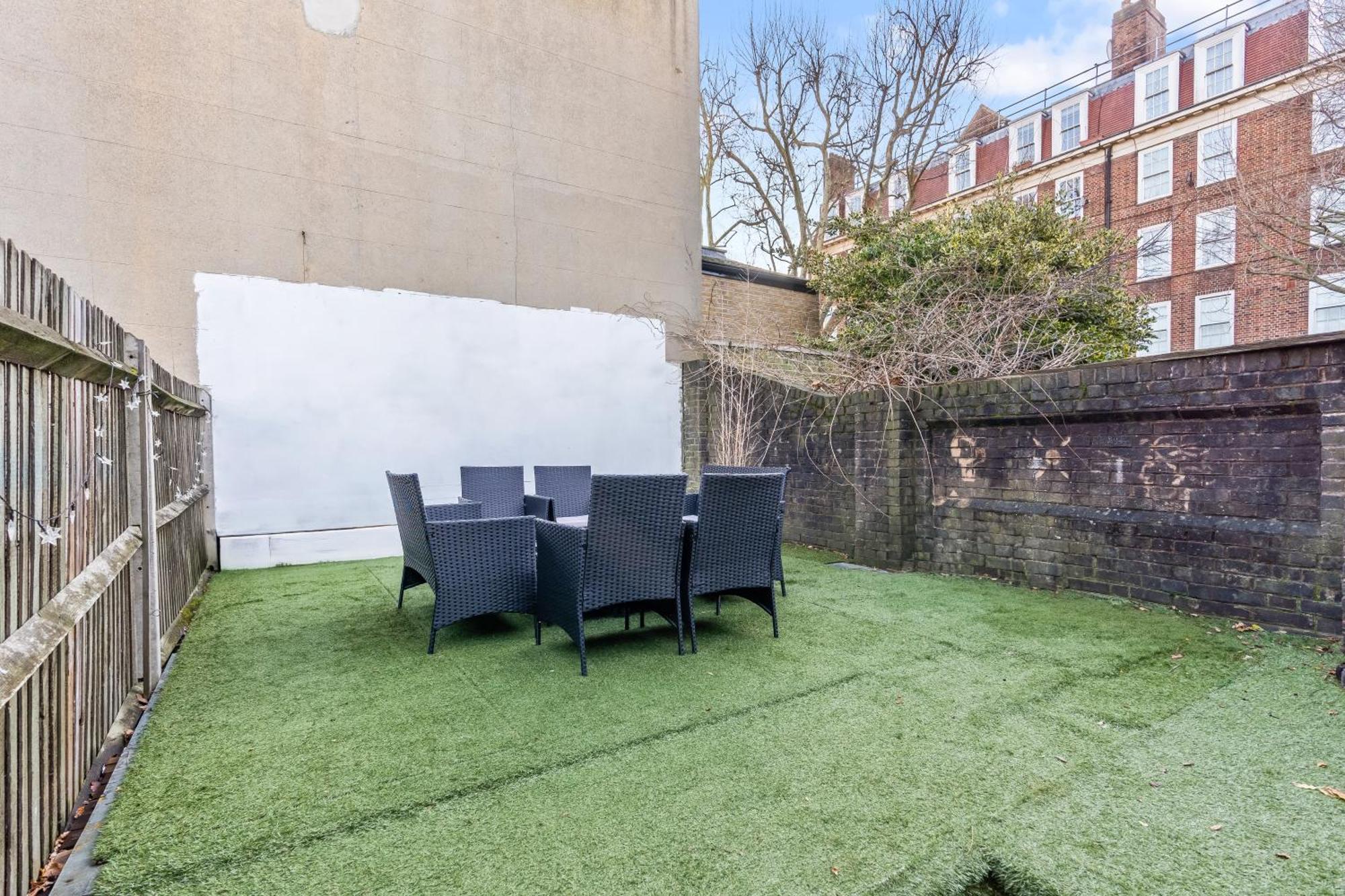 Comfy 4Br House Close To Subway London Exteriör bild