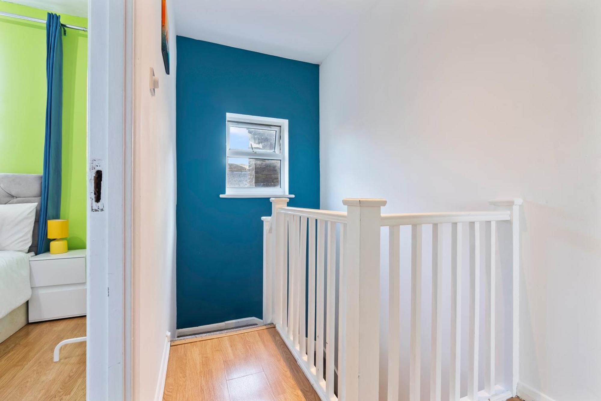 Comfy 4Br House Close To Subway London Exteriör bild